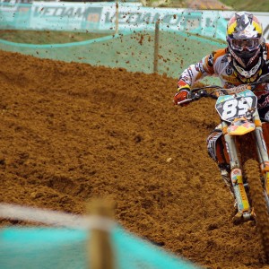 爱游戏电竞全站-球员成长记：从菜鸟到联盟中坚的奋斗之路，球员成长怎么弄