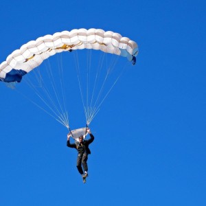 ayx体育下载安装-球迷“自发共建”：打造最热烈的篮球应援力量，篮球应援词